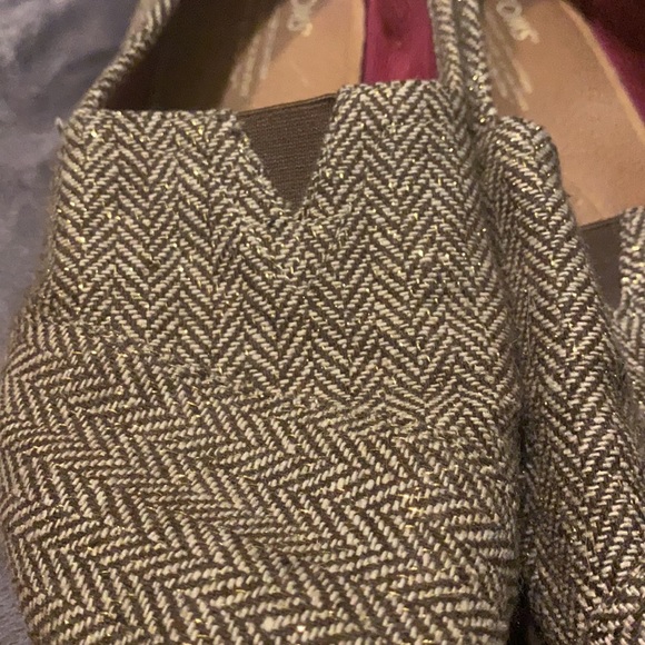 Women’s Toms shoes size 10🦩🌻 - Picture 10 of 11